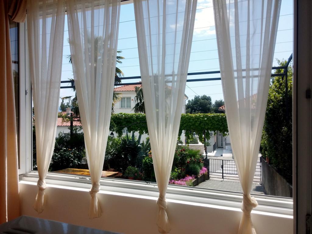 Apartmani Totić Crikvenica Bagian luar foto