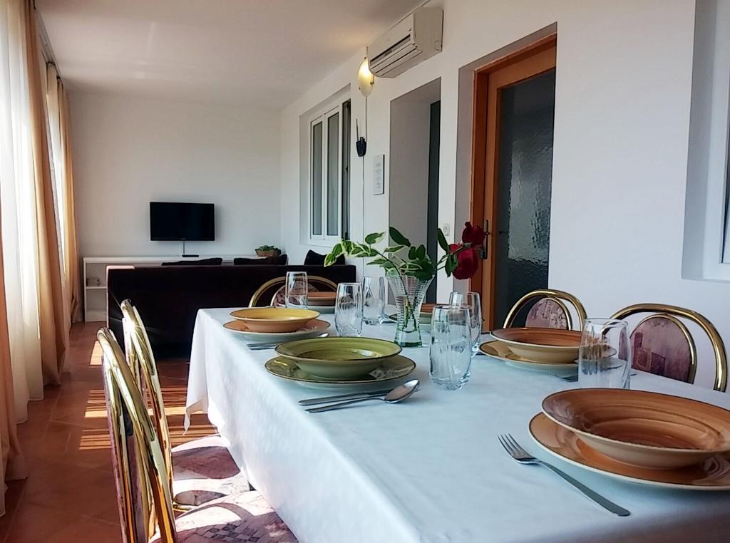 Apartmani Totić Crikvenica Bagian luar foto