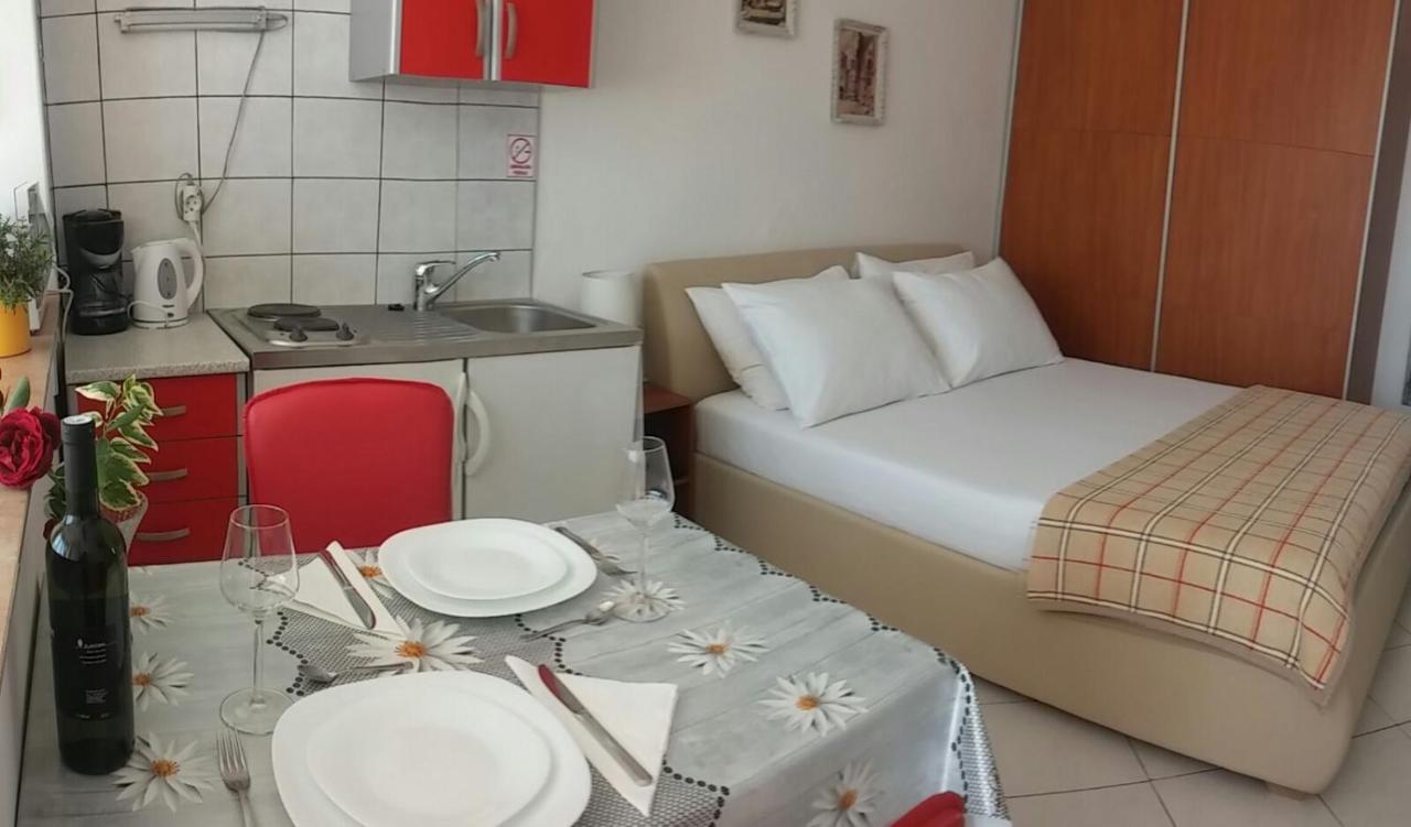 Apartmani Totić Crikvenica Bagian luar foto